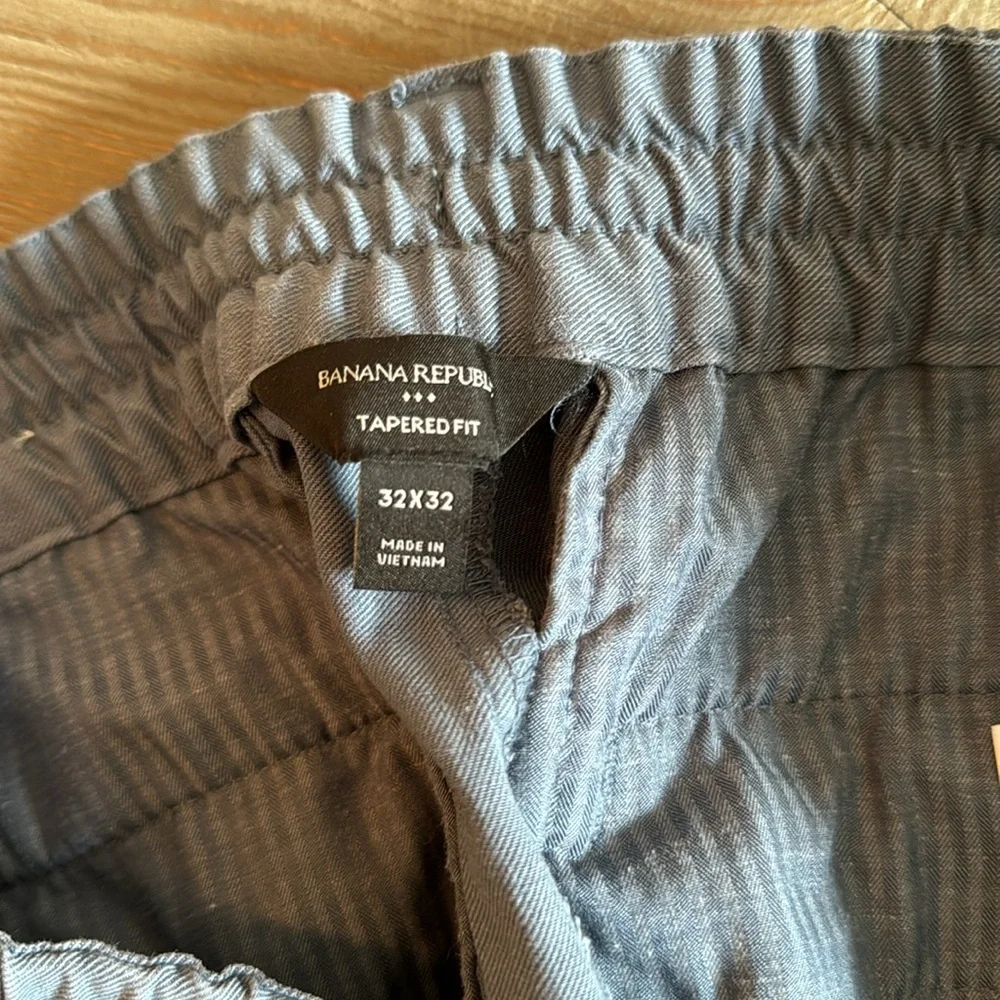 Banana Republic comfortable men